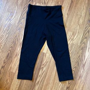 Marika Capri Leggings